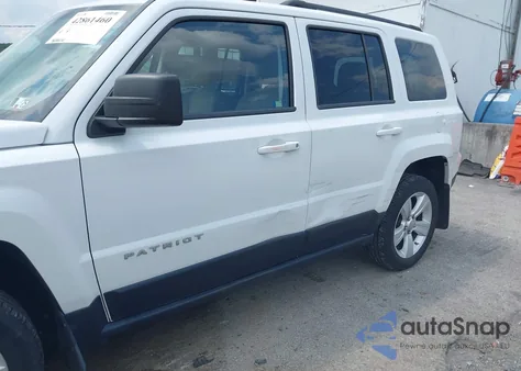 2012 Jeep Patriot Latitude z USA, uszkodzony, nr VIN 1C4NJRFB4CD706059